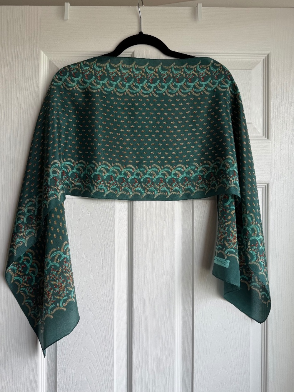 Vintage Sally Gee Green Silk Feel Scarf Floral Art Deco Print Wrap Shawl